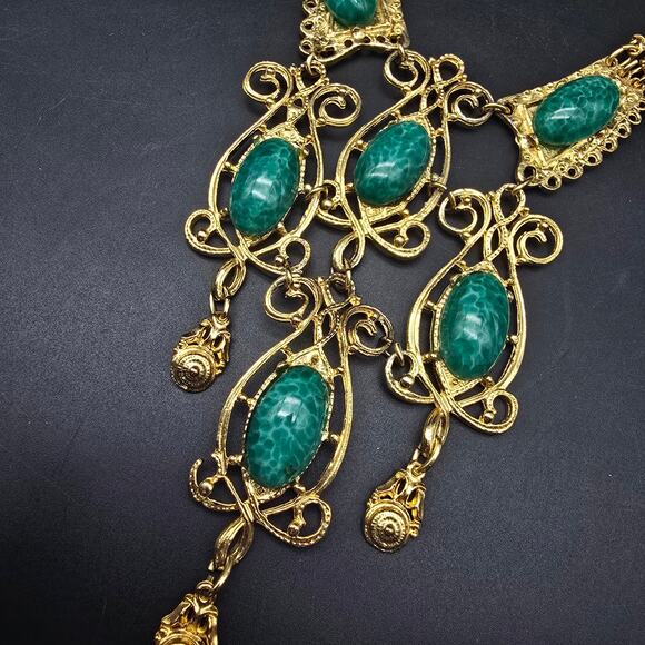 Vintage Peking Glass Bib Necklace Gold Tone Scroll Link - Picture 6 of 10